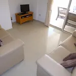 Appartement First Floor 2 Bedroom Apartment, Large Balcony, Amazing Sea Views, Communal Pool Peyia