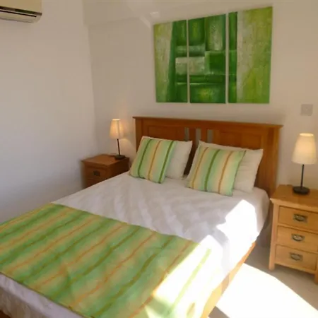 First Floor 2 Bedroom Apartment, Large Balcony, Amazing Sea Views, Communal Pool * Peyia