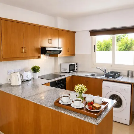 First Floor 2 Bedroom Apartment, Large Balcony, Amazing Sea Views, Communal Pool Peyia