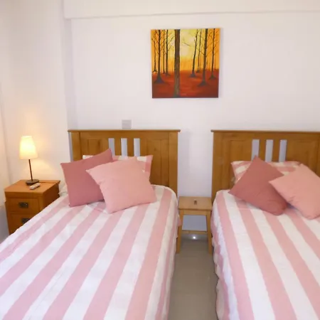 First Floor 2 Bedroom Apartment, Large Balcony, Amazing Sea Views, Communal Pool Pégeia