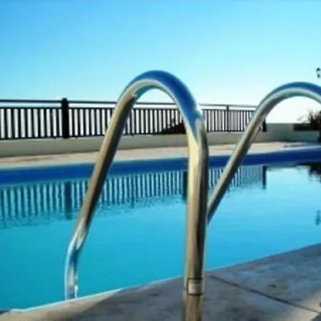 First Floor 2 Bedroom Apartment, Large Balcony, Amazing Sea Views, Communal Pool Appartement