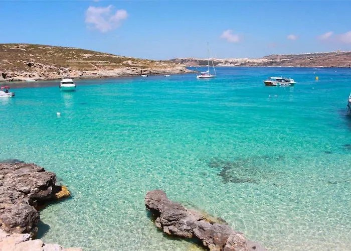 First Floor 2 Bedroom Apartment, Large Balcony, Amazing Sea Views, Communal Pool